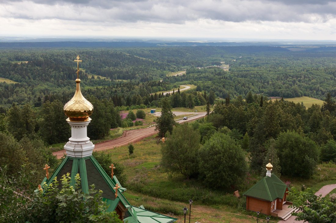  Гора Белая монастырь дорога лес дали Пермский край лето, Георгий Машковцев