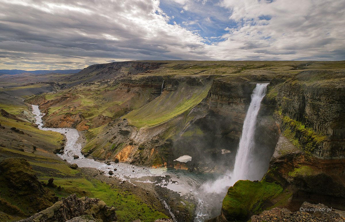 Iceland, Piotr Debek