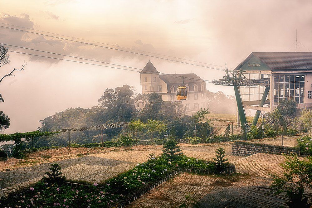 Gare DeBay, Danang, Vietnam, Кирилл