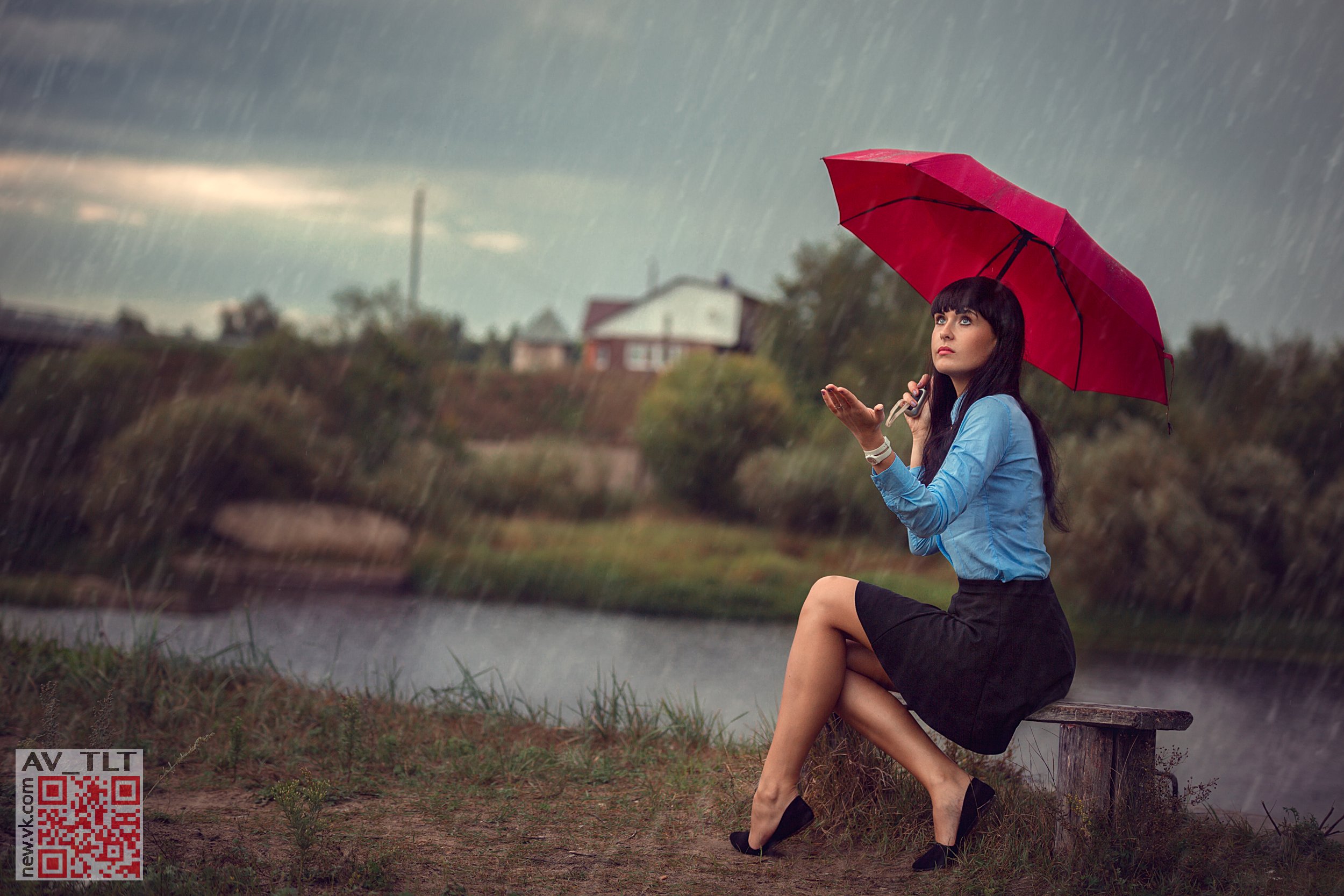 девушка, дождь, зонт, река, Сухарь Александр