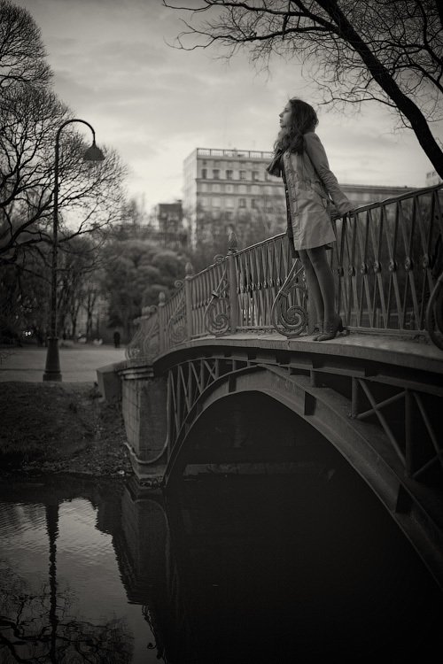 девушка, мост, парапет, вода, парк, чувство, решение, весна, закат, dyadyavasya, Дмитрий Шамин