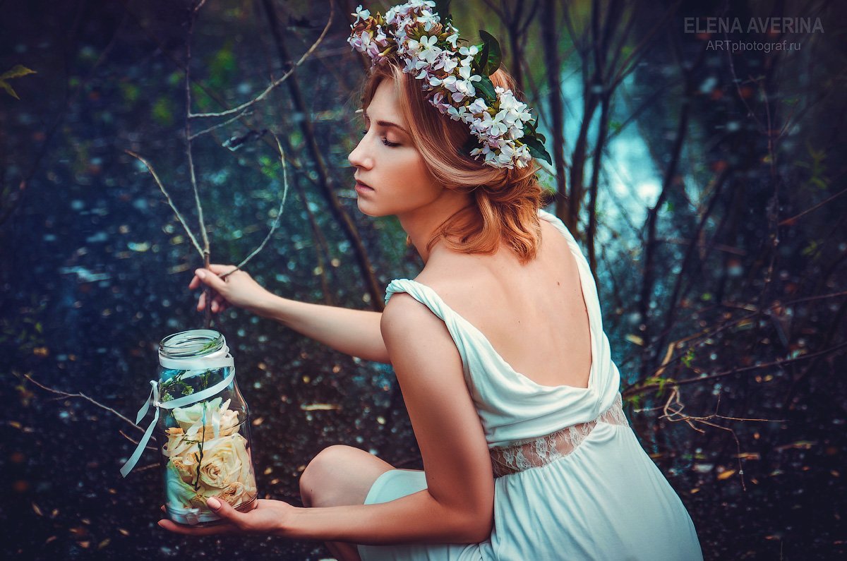 девушка, белое платье, лес, болото, банка, цветы, венок, Аверина Елена