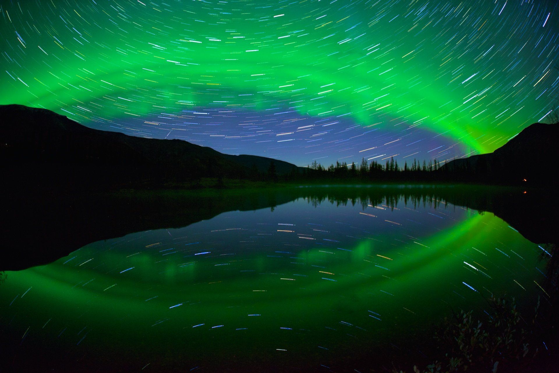 полярное сияние хибины ночь осень треки звезд озеро отражение, Никифоров Егор