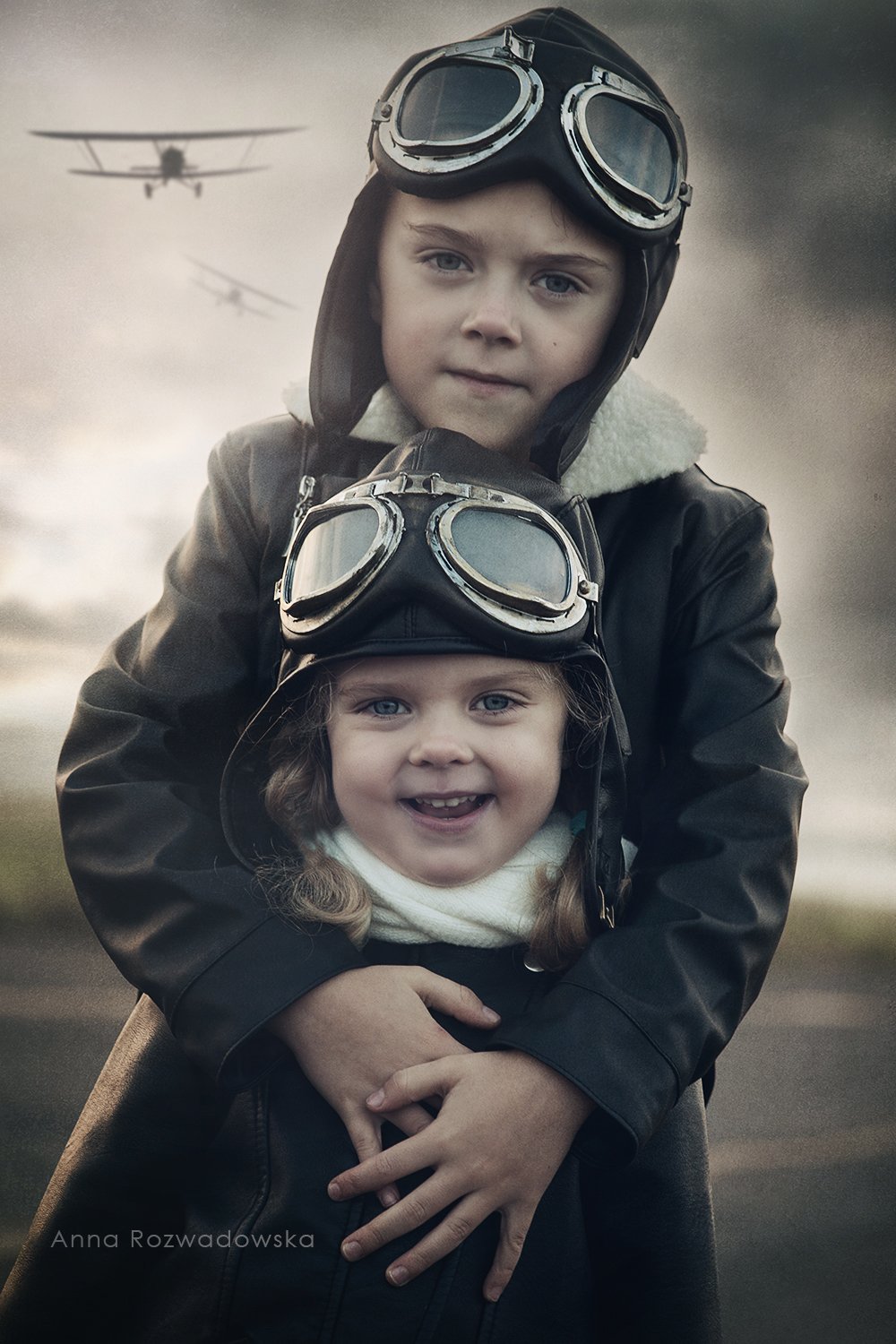 pilot, plane, siblings , AnnaRozwadowska