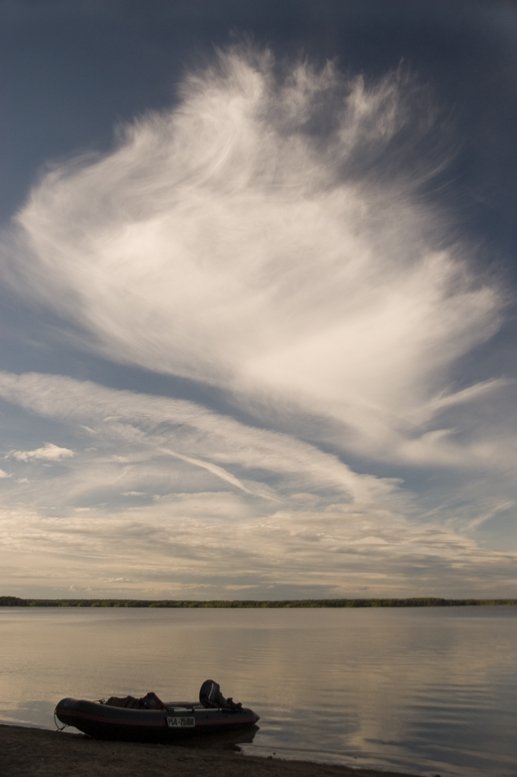 чулково,финская граница,небо,камни,облака,берег,лодка, Евгений Пугачев.