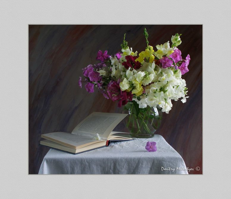 букет цветы книга натюрморт flowers still life, Dmitry Melentyev