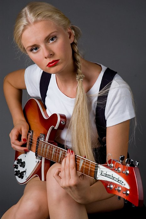 девушка глаза гитара, Anna Fomicheva [nusha]