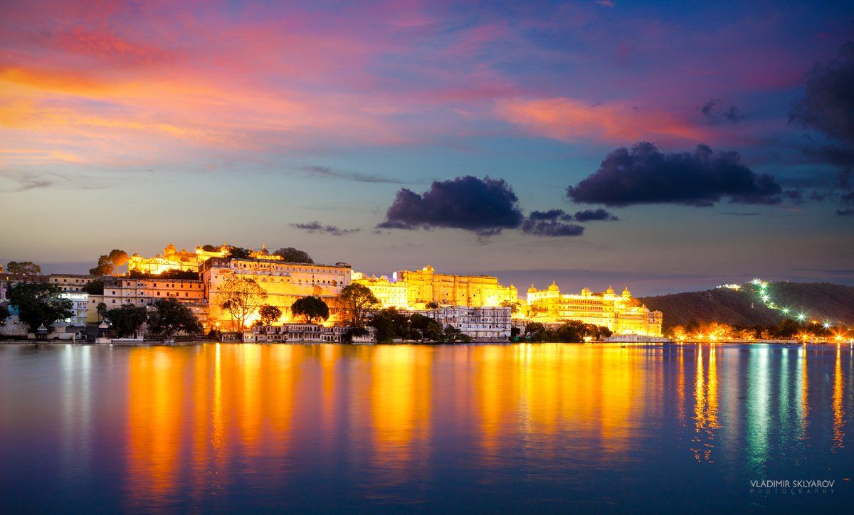 pichola lake, city palace, udaipur, rajasthan, india., Владимир Скляров