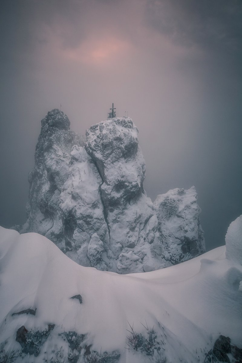горы,ай-петри, небо,рассвет,облака,снег,утро,зима, Валерий Шейкин