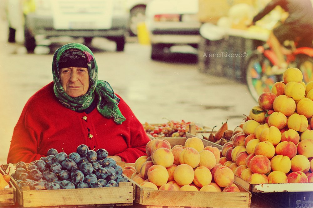 базар грузия персики фрукты женщина портрет alenatsikava, Алёна Цикава