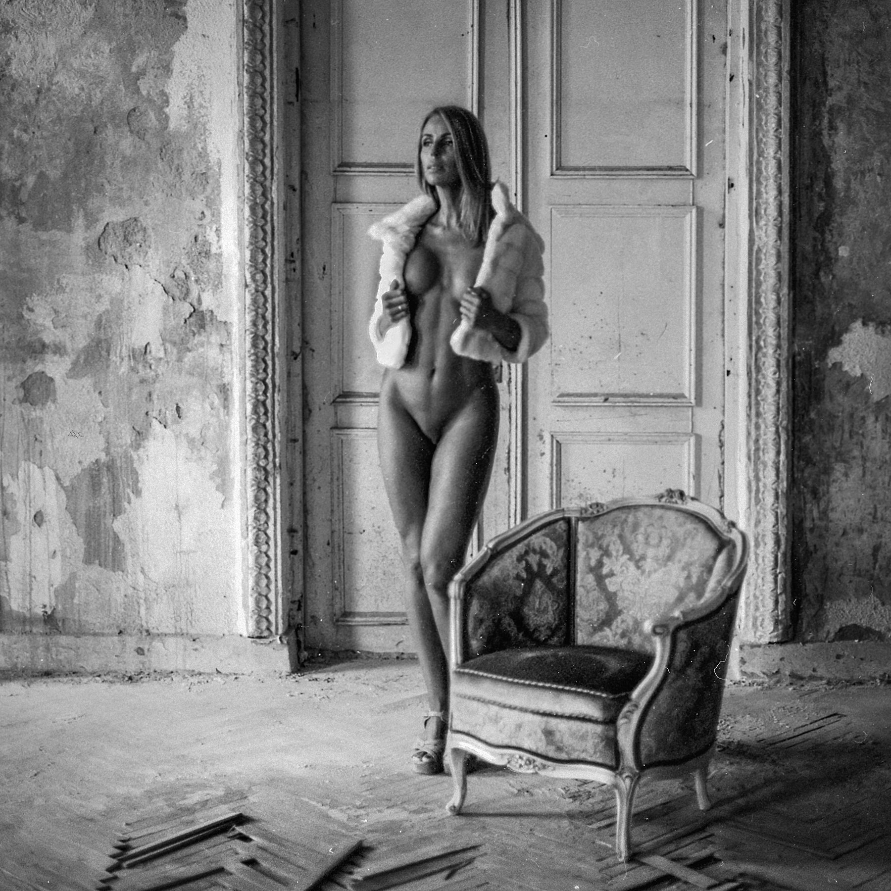 woman, nude, abandoned, mamiya 645, film, m-format, black and white, Руслан Болгов (Axe)