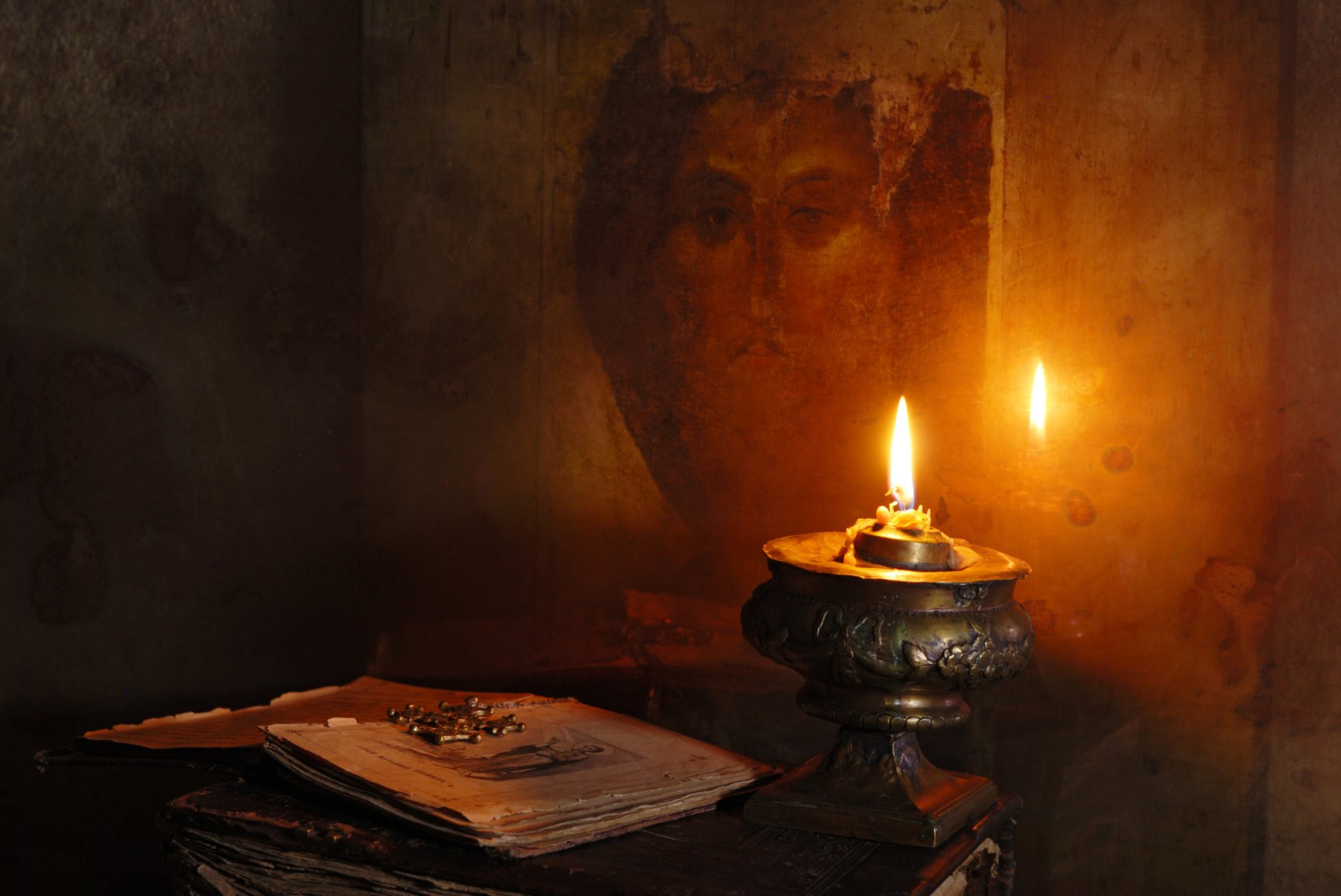 икона, свеча, книги, Андрей Морозов