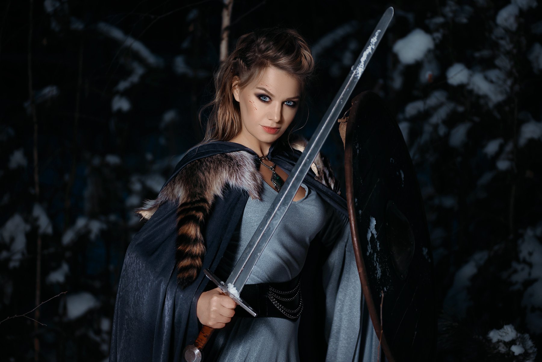 викинги, щит, меч, девушка, платье, портрет, 2016, зима, лес, скандинавия, Илья Новицкий