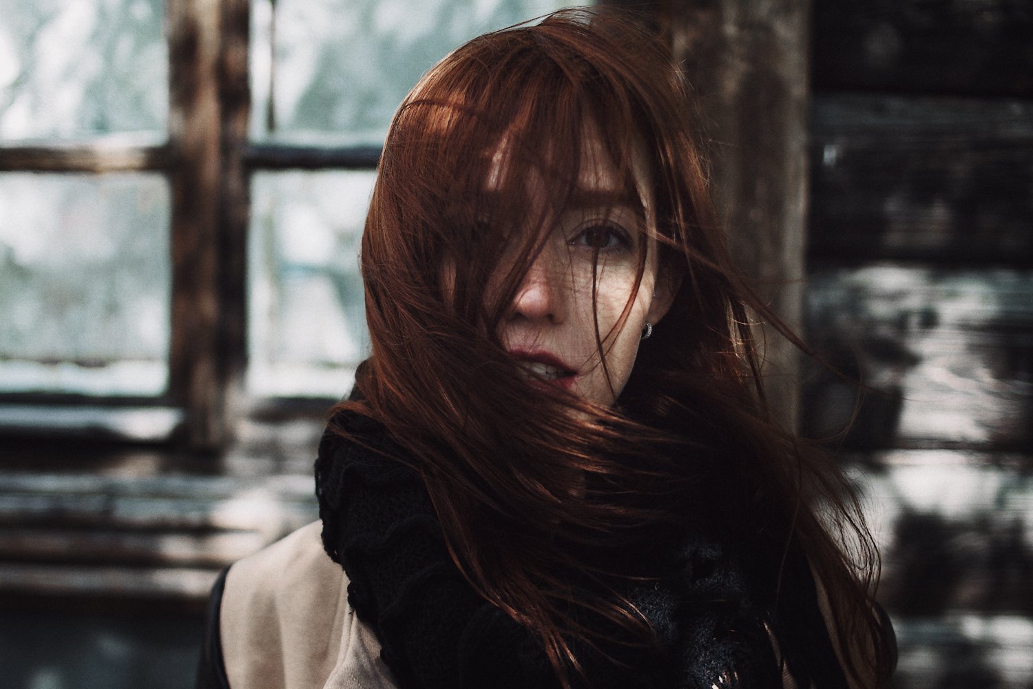 девушка, портрет,  натуральный свет,  ветер, волосы, Иван Копченов