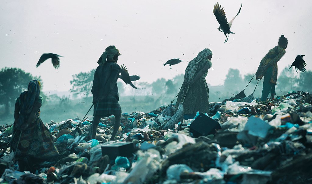 свалка, мусор, люди, бедняки, бангладеш, вороны, дымка, грязь, ALLA SOKOLOVA
