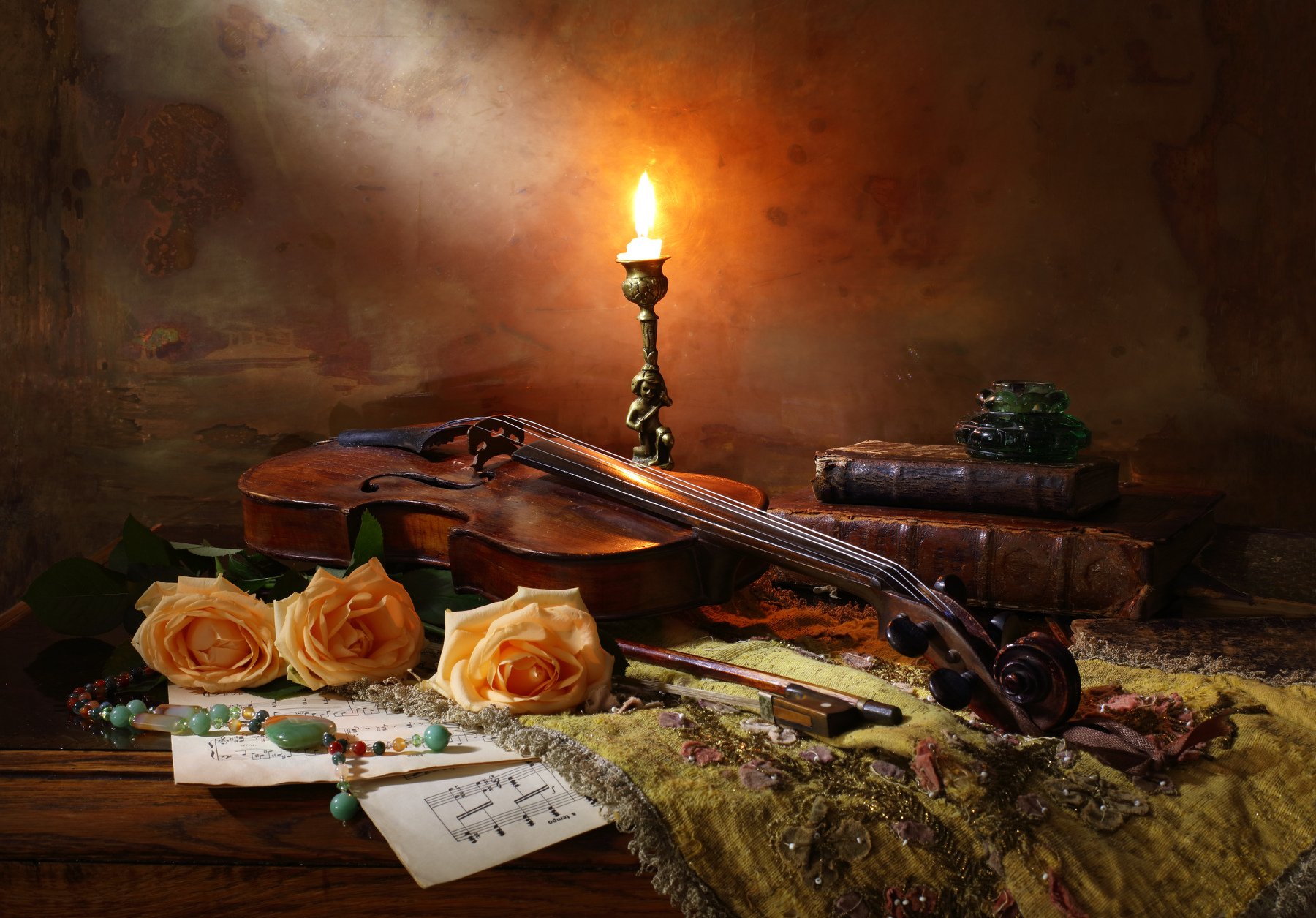 скрипка, музыка, свеча, свет, цветы, розы, история, искусство, Андрей Морозов
