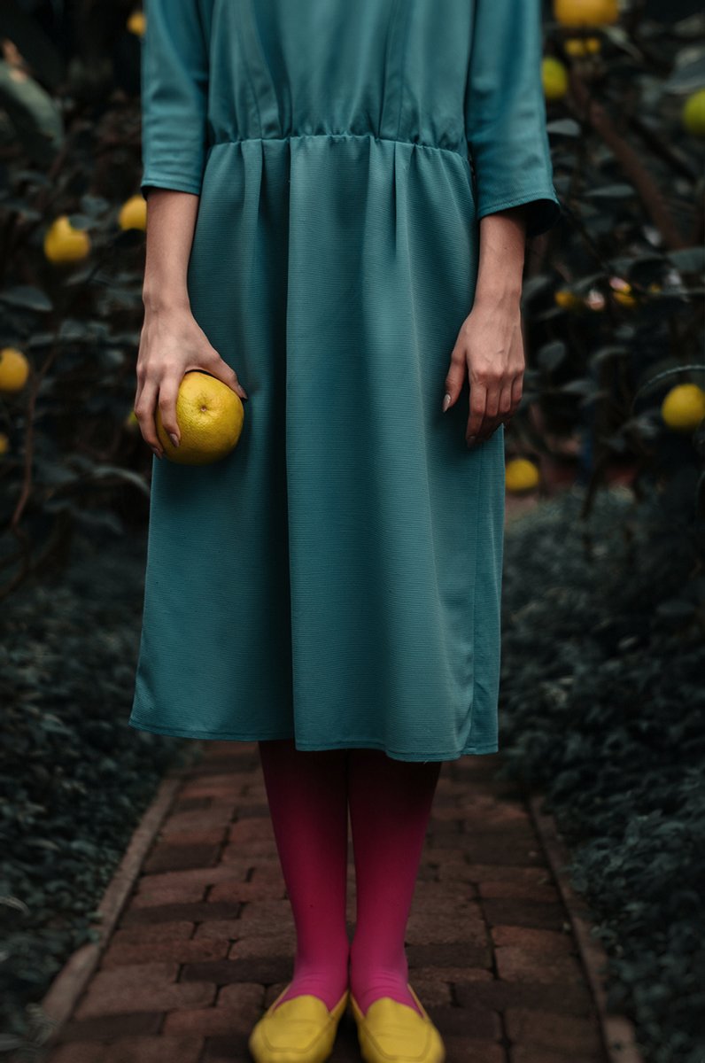 девушка, лимонарий, лимон, желтый, теплица, lemon, greenhouse, yellow, hair, long, turquoise, girl, young, model, Russia, Russian, mosina, conceptual, portrait, light, green, Мосина Инна