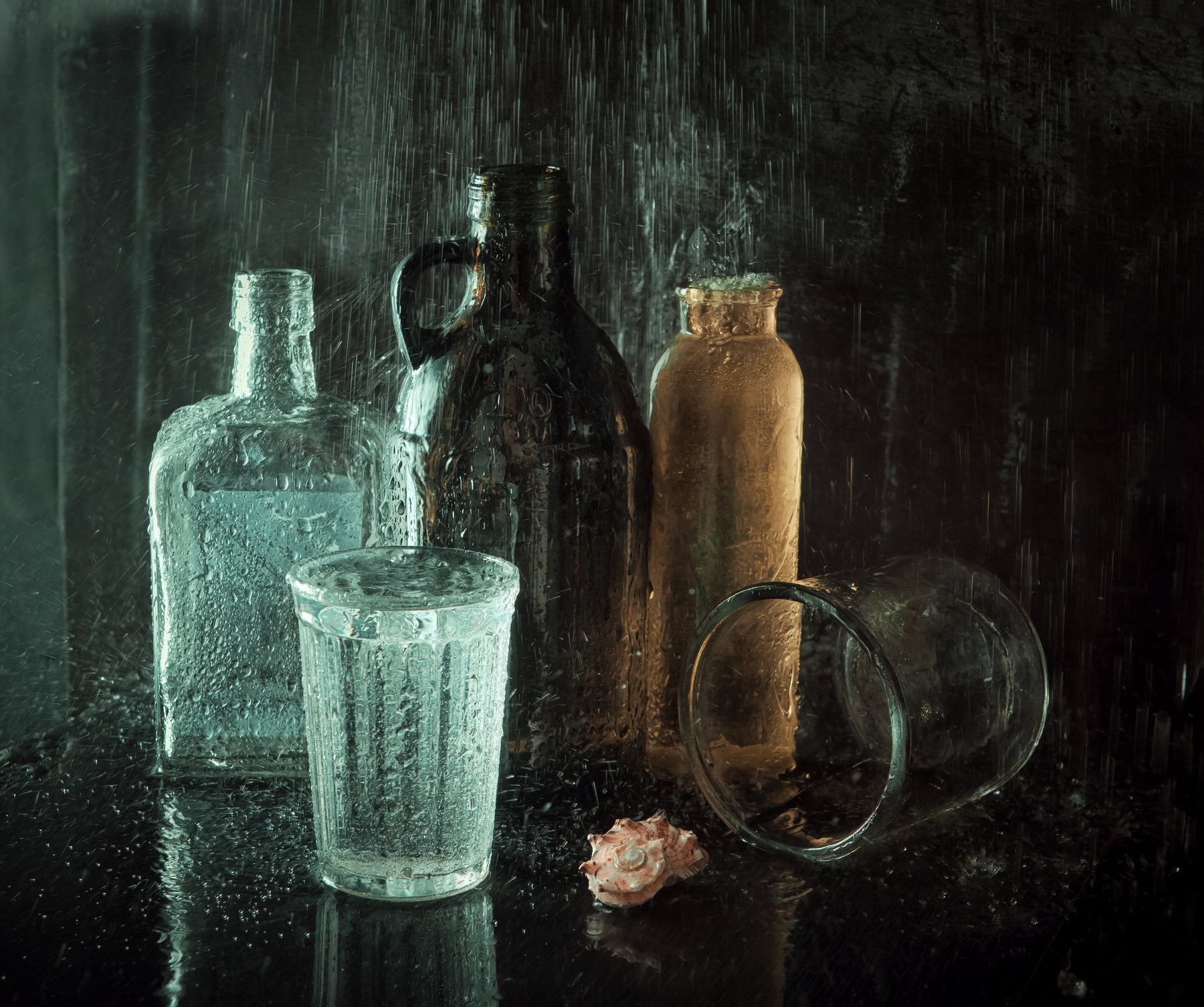 бутылки, стекло, вода, ракушка, натюрморт, Наталья Голубева