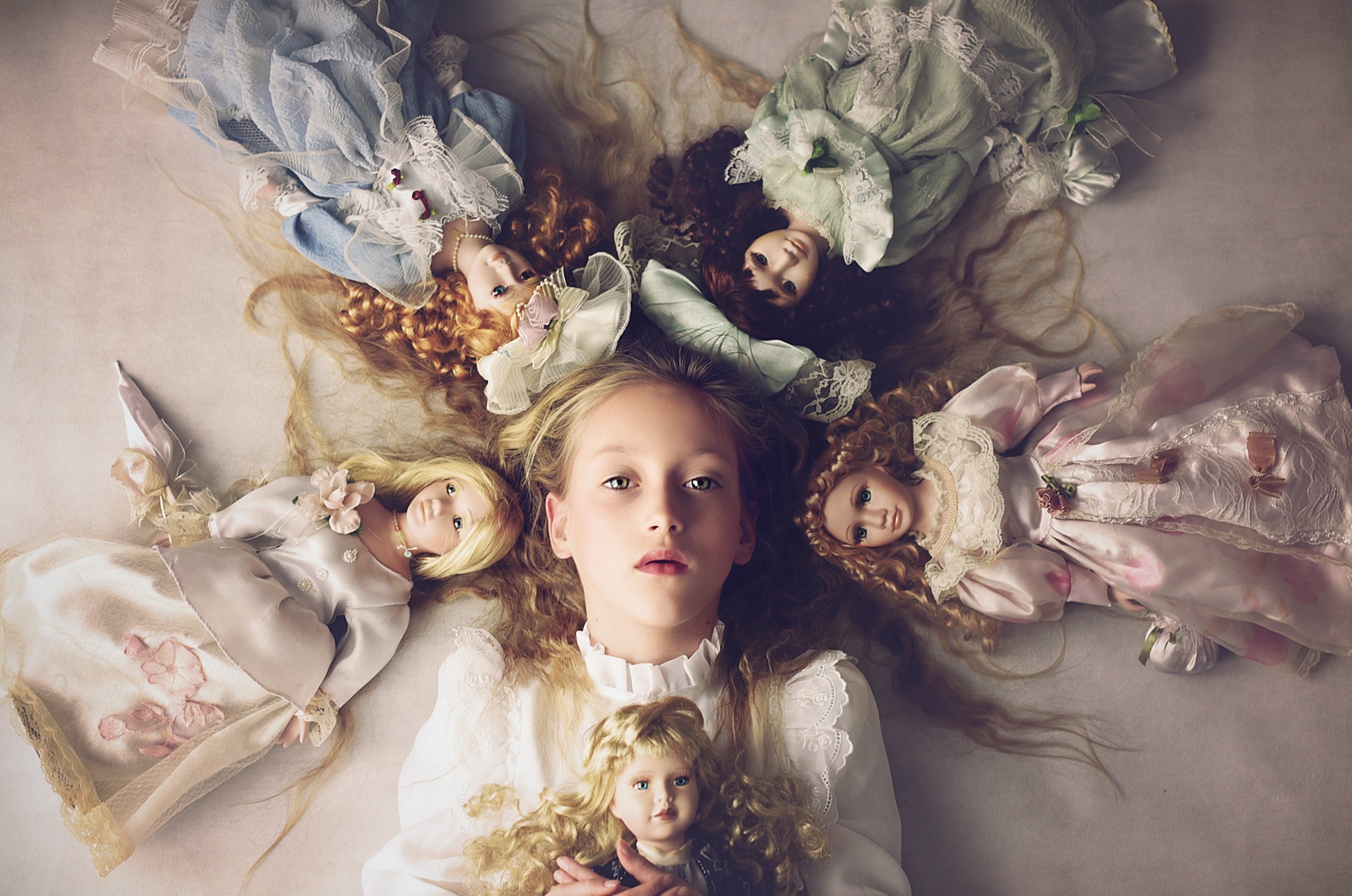 girls. portraits, child, natural light, conceptual, doll, Anna Ścigaj