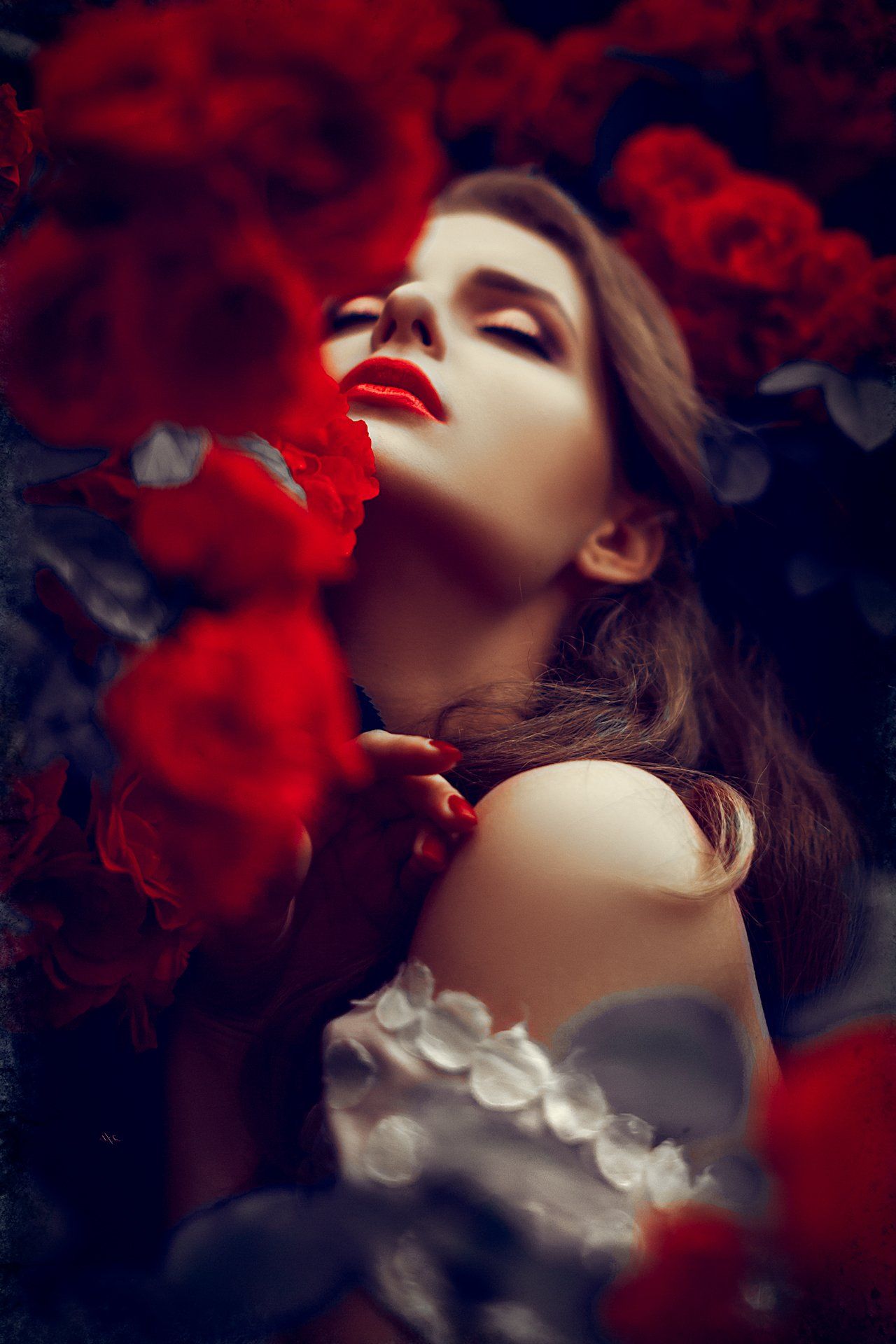 woman, portrait, natural light, roses, toning, beauty, mood, emotion, Руслан Болгов (Axe)