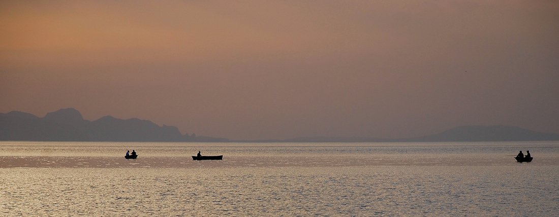утро, рассвет, лодки, рыбаки, море_черное, VictorSe