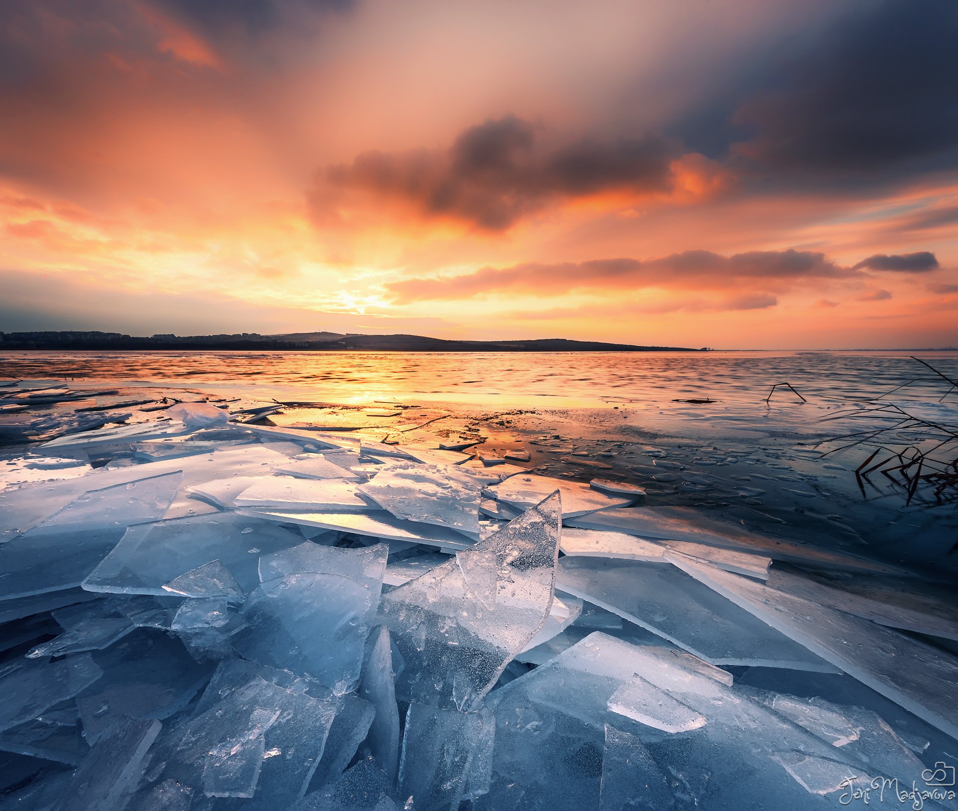 ice, winter, lake, frozen,water, nature, landscape, Jeni Madjarova