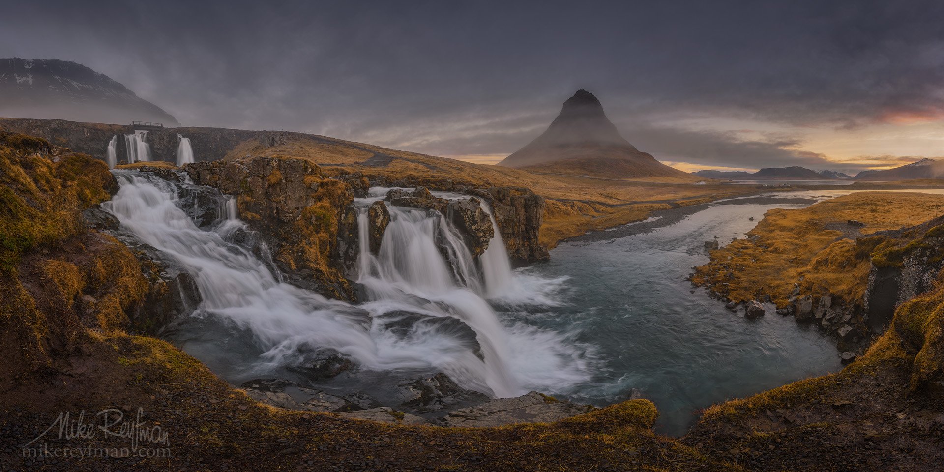 church mountain falls, kirkjufell, kirkjufellsfoss, grundarfjorour, snæfellsnes peninsula, iceland, pano, panoramic, Майк Рейфман