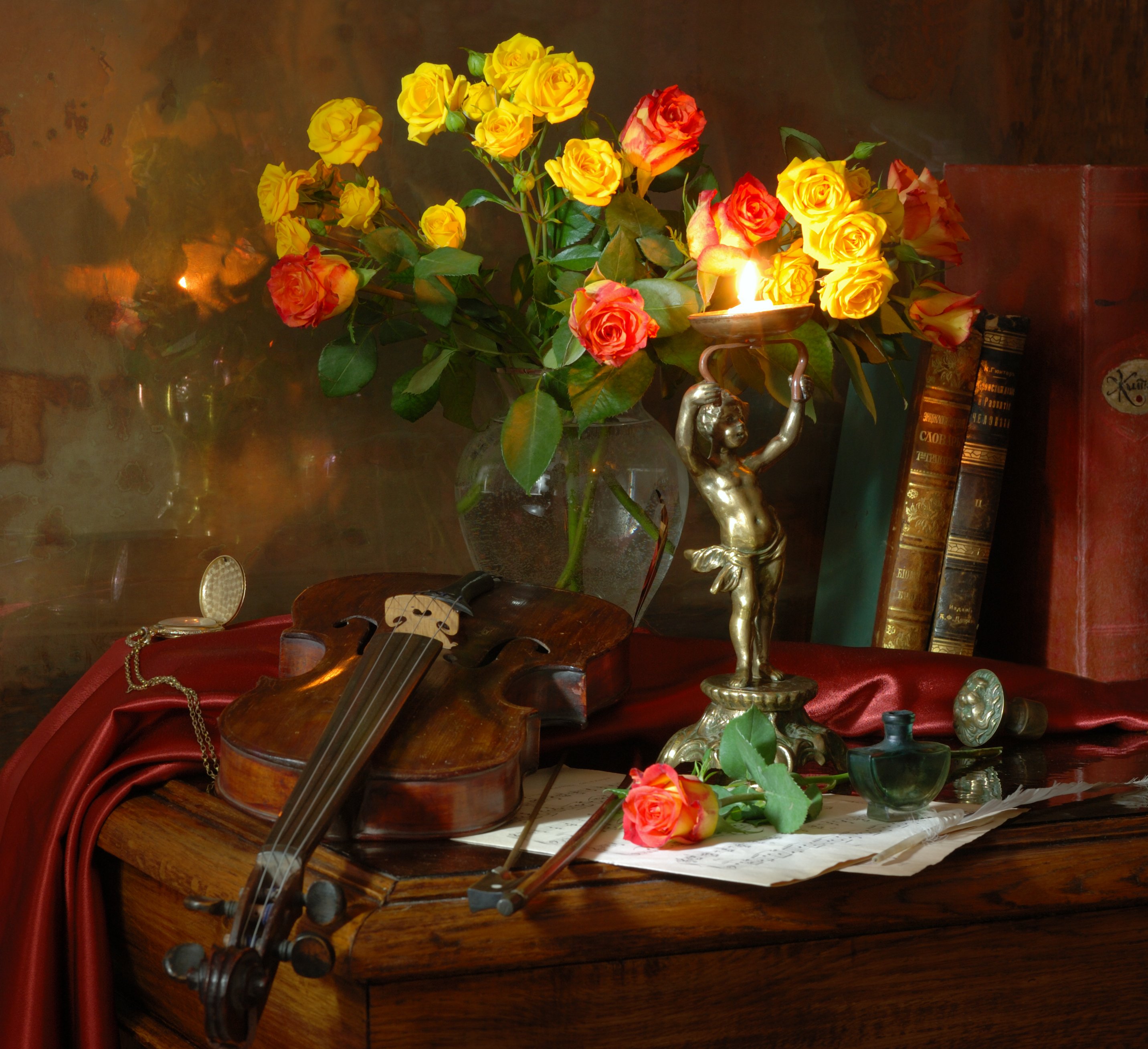 цветы, розы, скрипка, музыка, свеча, книги, желтый, Андрей Морозов