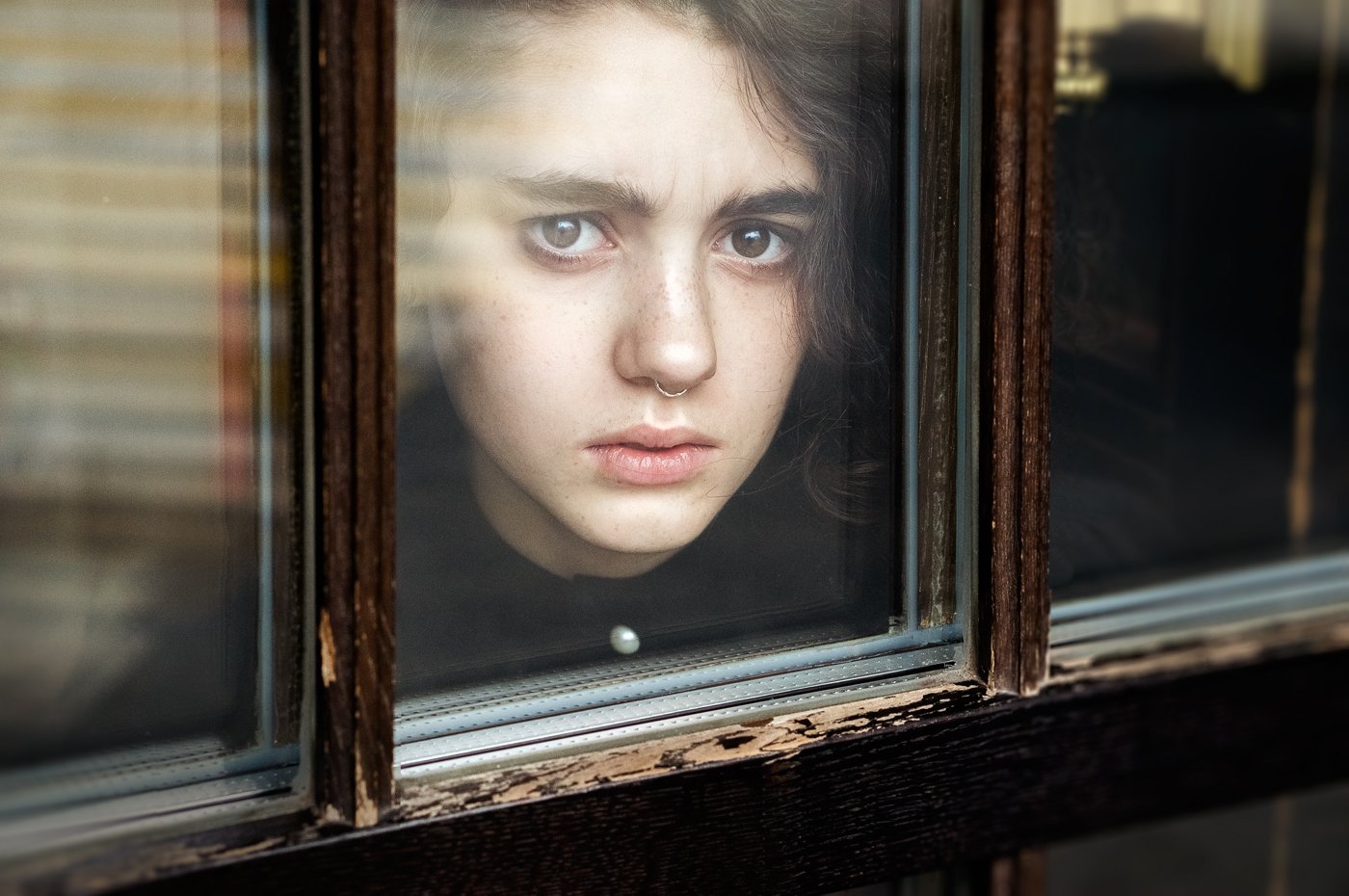 window, frame, girl, emotion, signt, eyes, girl, Наташа Янкелевич