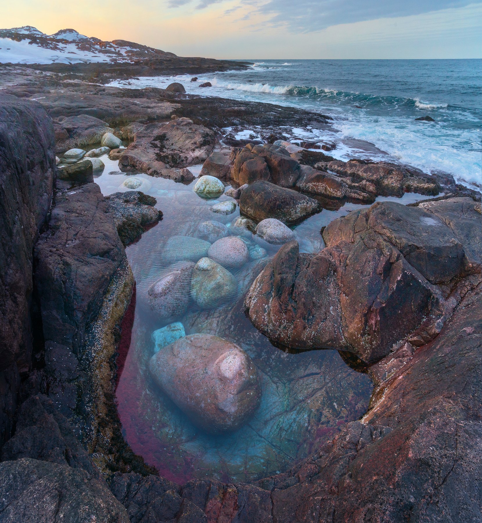 Каменный пляж Териберка