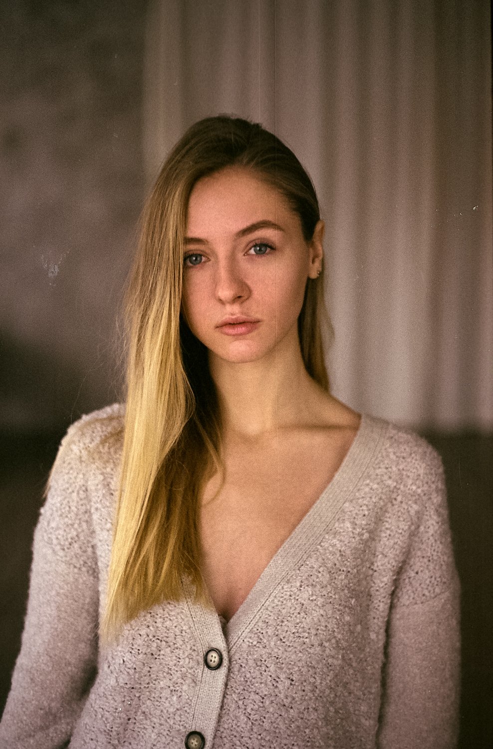 девушка, портрет,  натуральный свет,  пленка, аналоговая фотография, Иван Копченов
