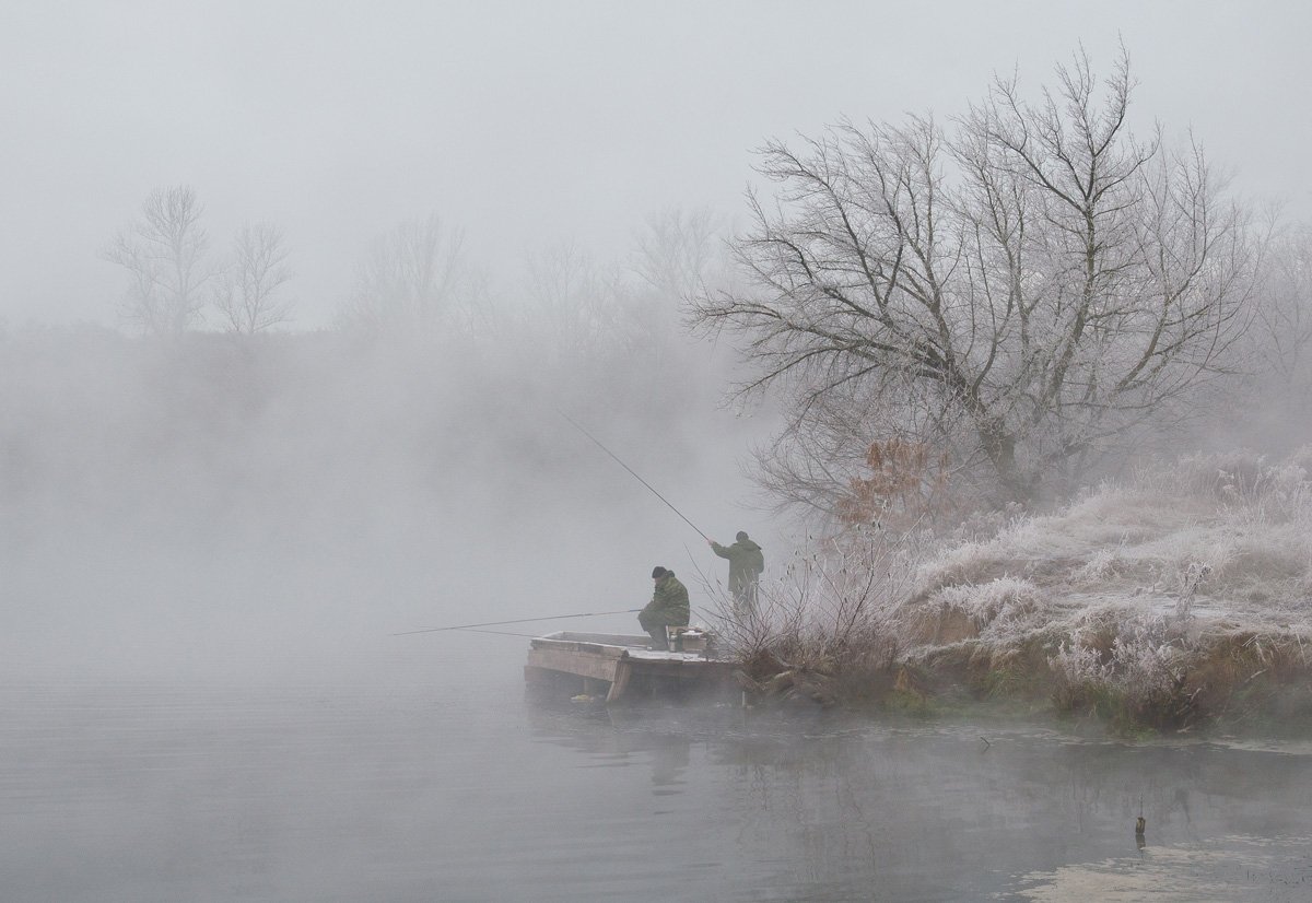 зима холод мороз снег иней озеро горячка рыбаки, Михаил Агеев