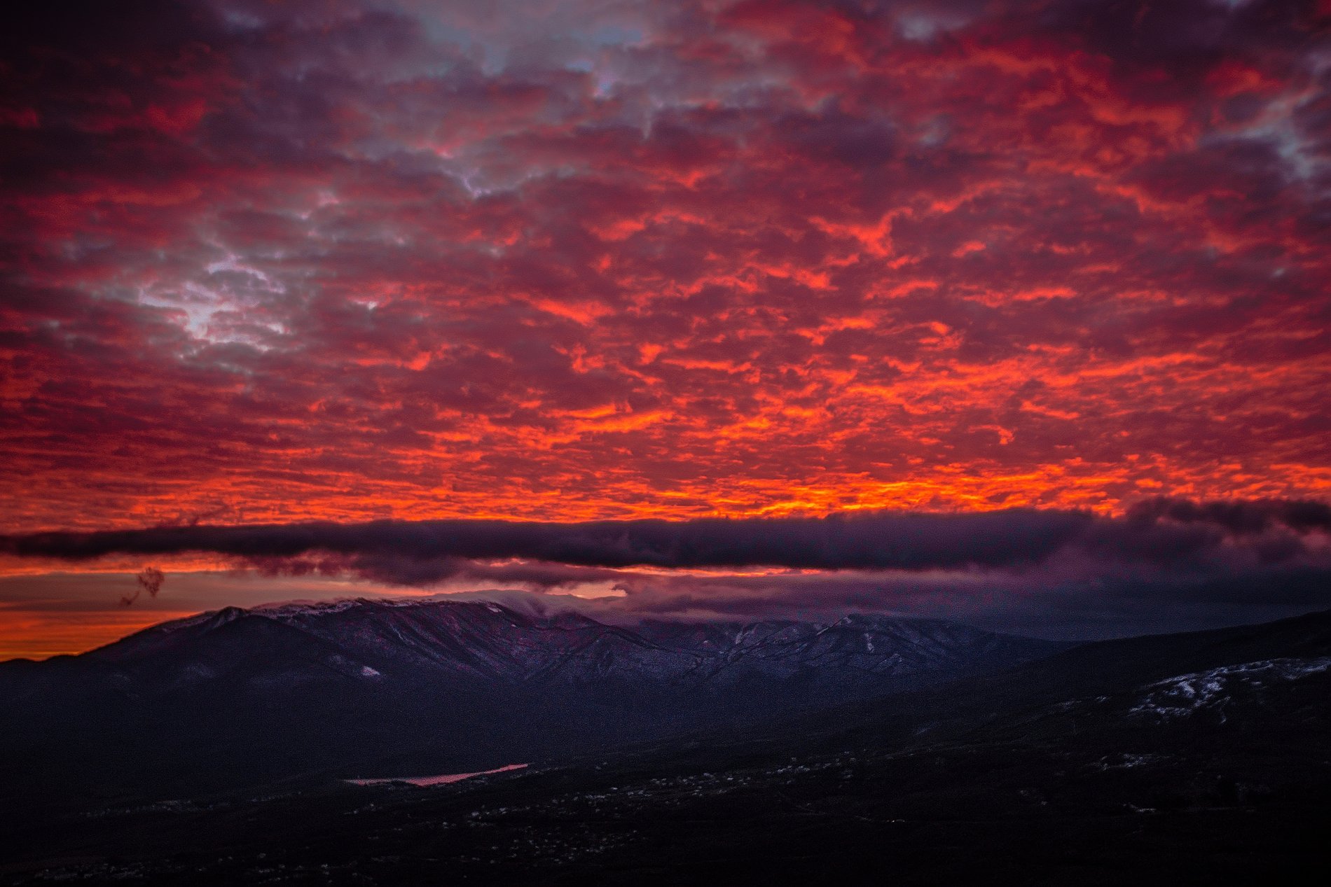 гора,закат,огненный,красный,облака,тучи,крым,гора,пейзаж,россия,снег,природа, Elena Pakhalyuk