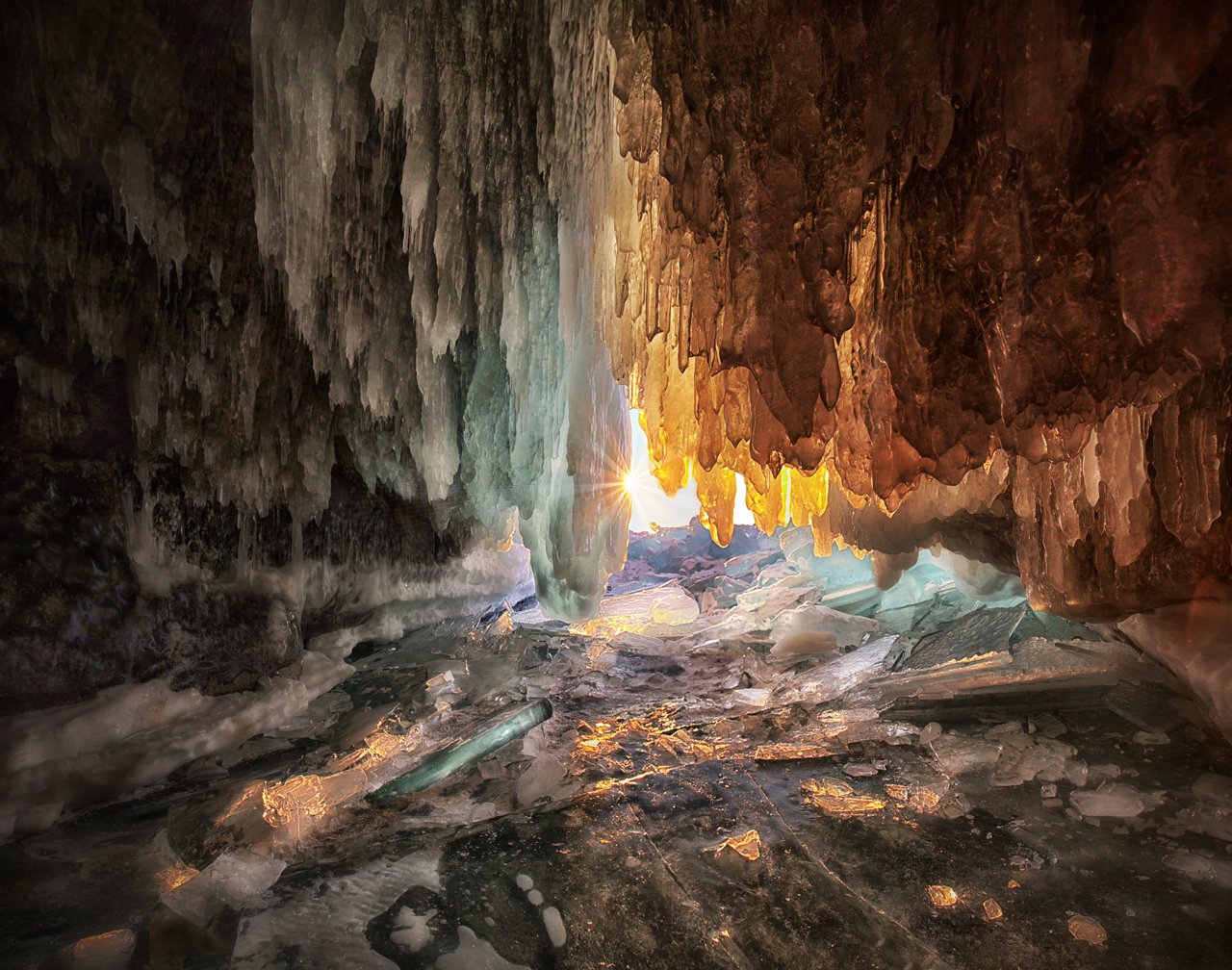 байкал,грот,закат,лед,пещера,прозрачный,золотой,голубой,зима,снег,природа, Elena Pakhalyuk
