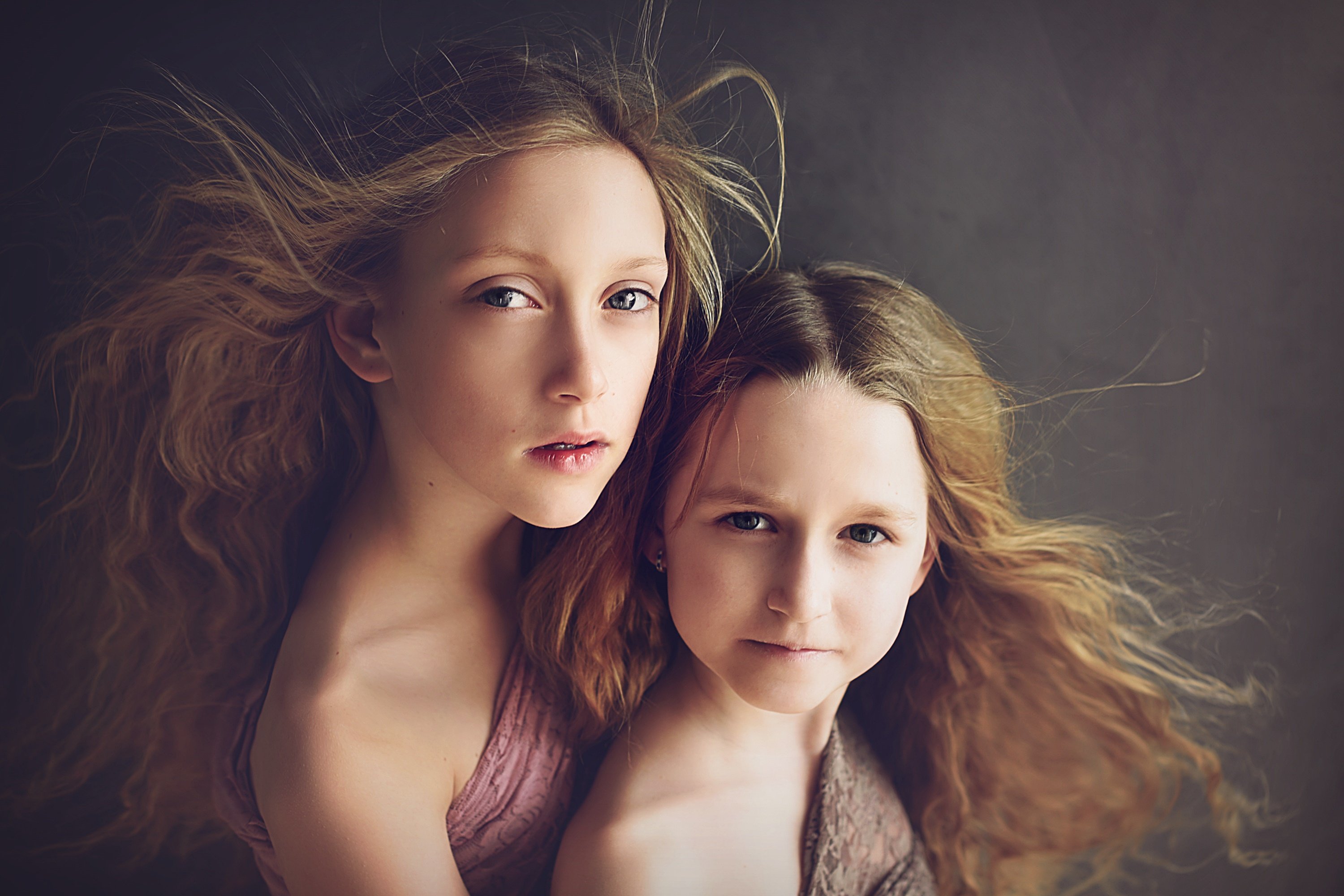 child, girls,portrait,natural-light,wind,, Anna Ścigaj