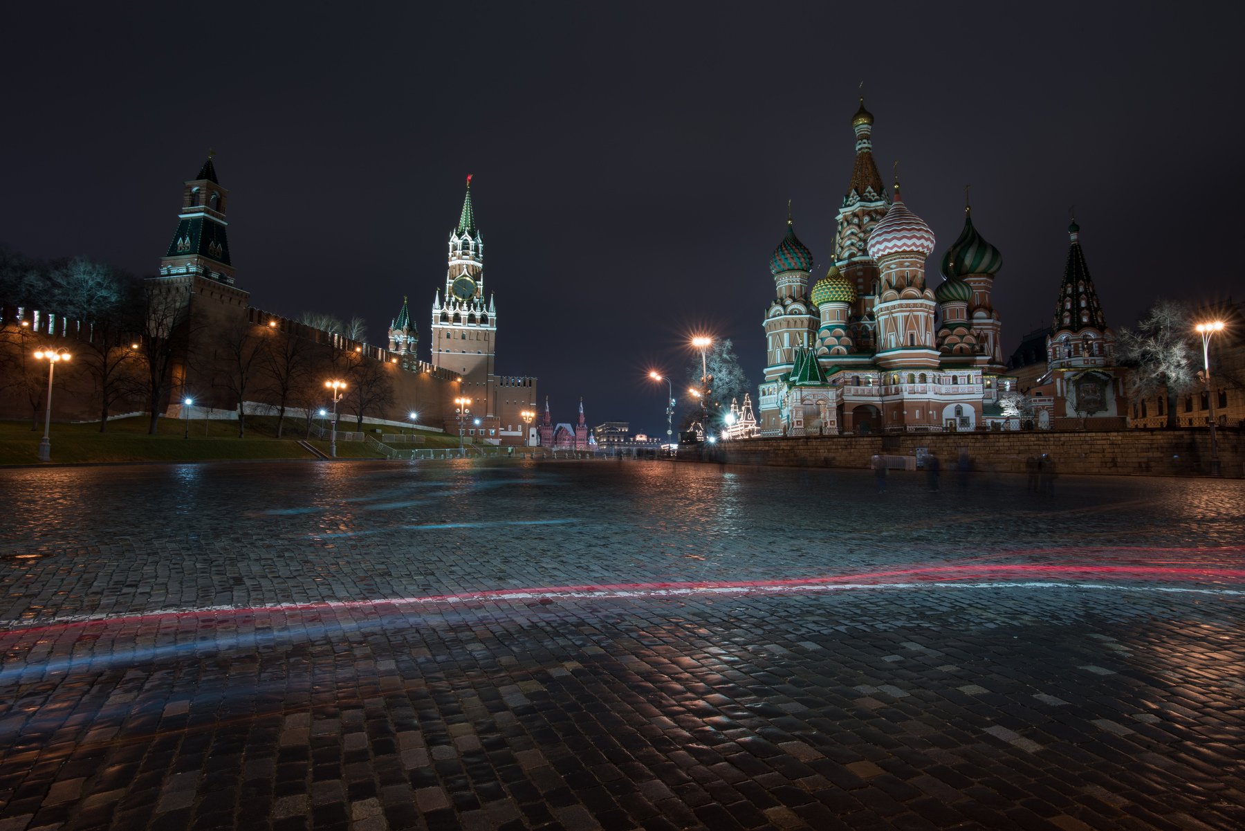Московский Кремль и красная площадь ночью