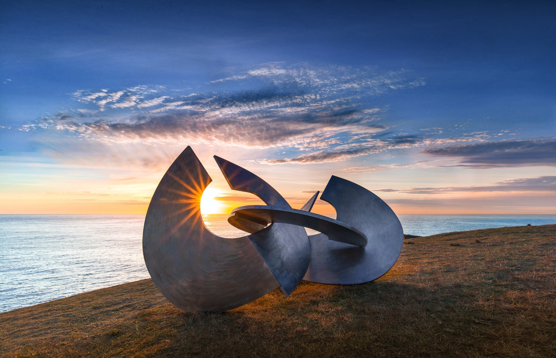 sunrise, dawn, landscape, sky, bondi beach, sculpture, sea, sunstar, Derek Zhang