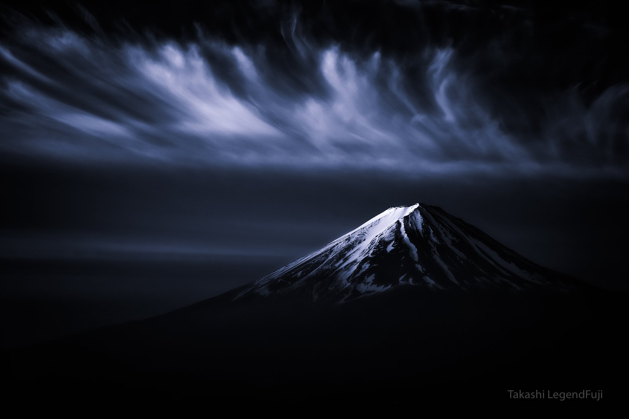 fuji,mountain,japan,snow,clouds,sky,amazing,beautiful,wonderful,peak,, Takashi