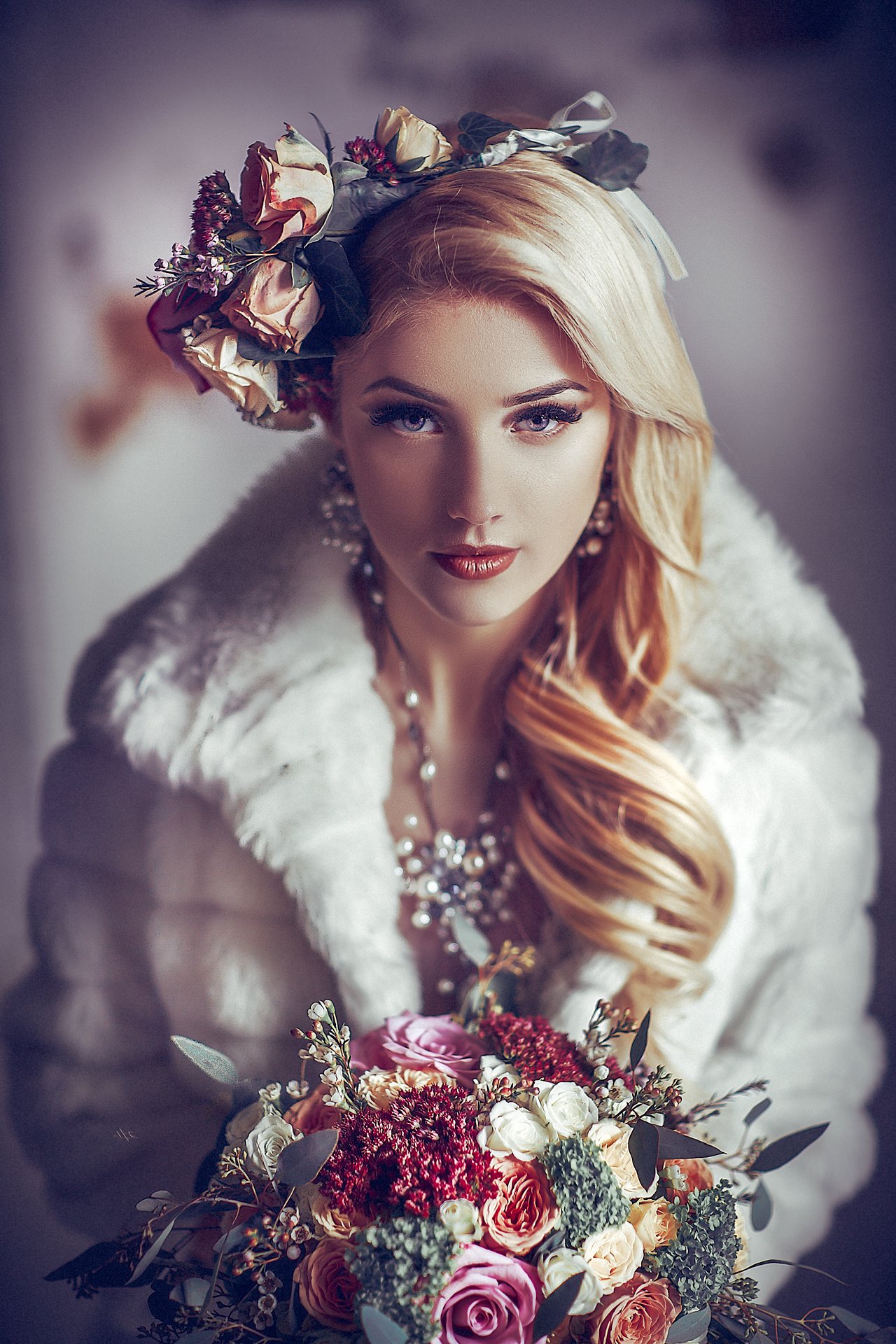 woman, wedding, bride,, natural light, flowers, beauty, Руслан Болгов (Axe)