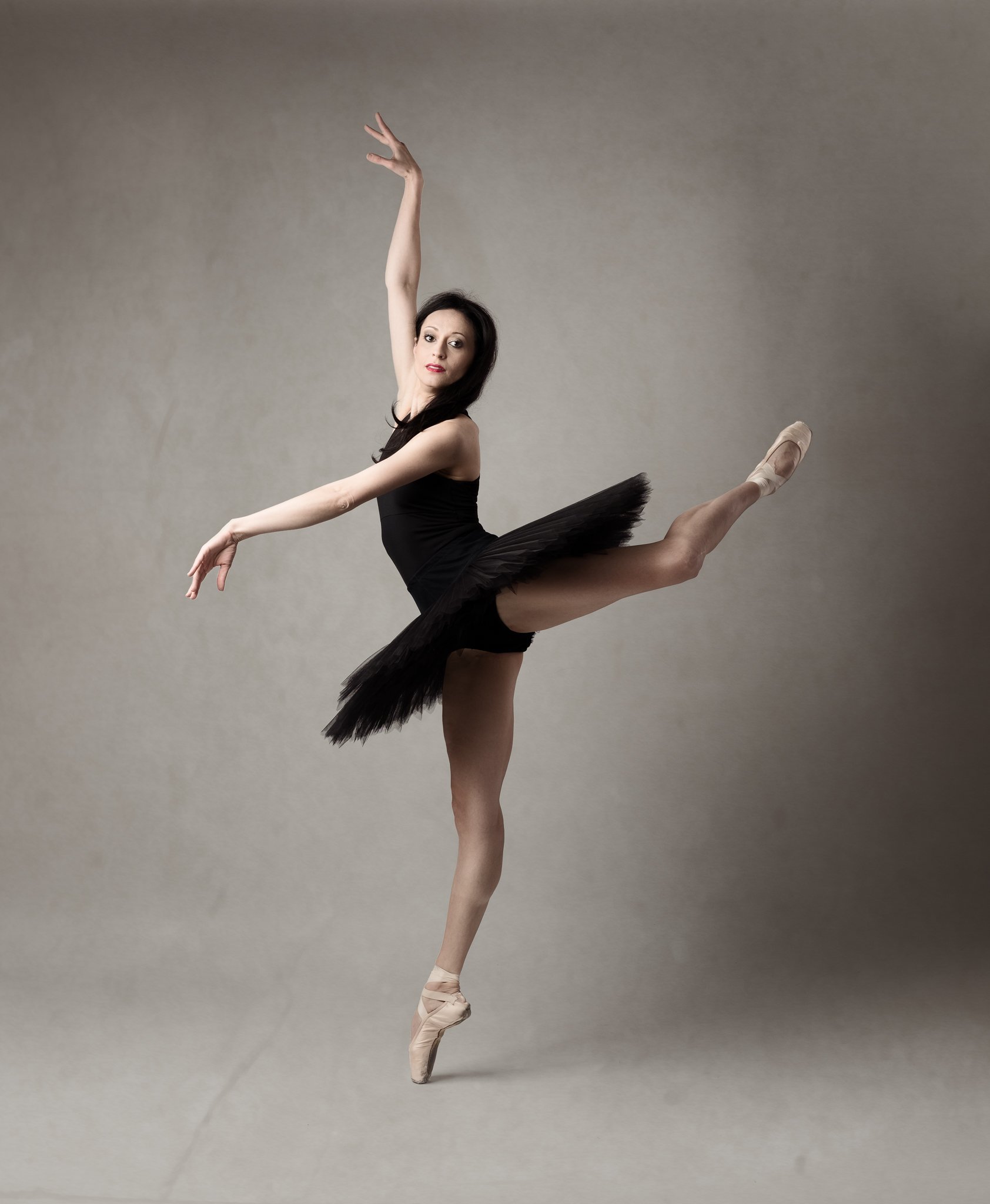 ballet, dancer, posing, studio, ballerina, Saulius Ke