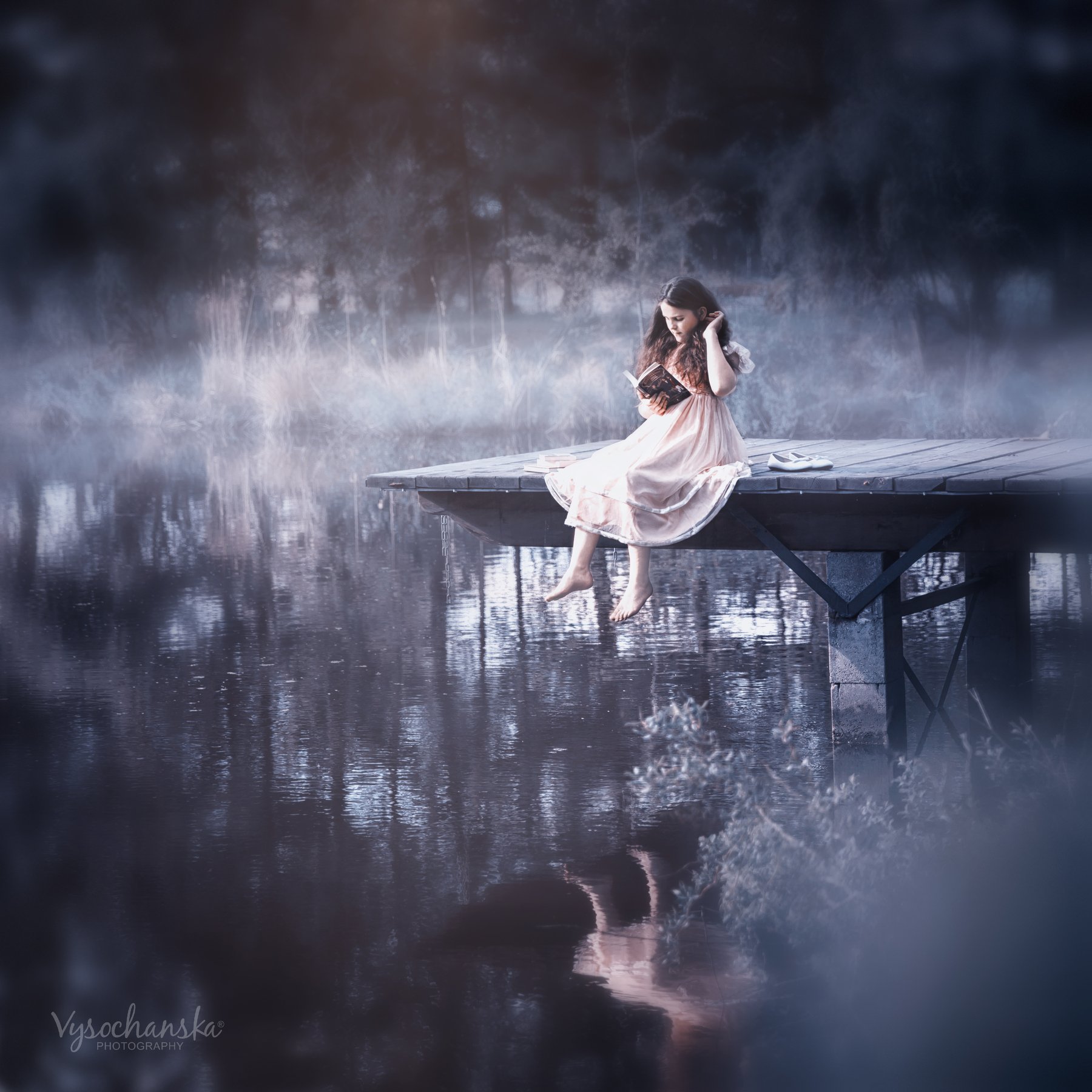 girl, night, moonlight, reading, lake, forest, book, Vysochanska Photography