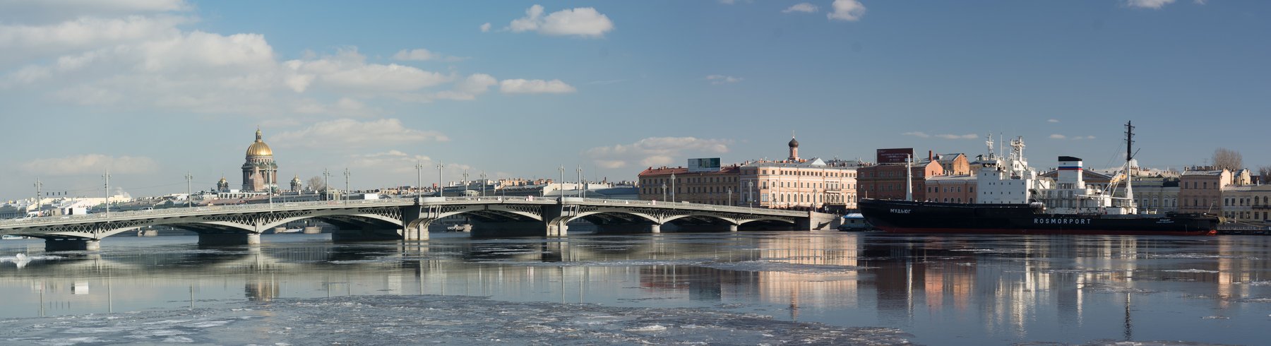 Санкт-Петербург весна нева ледокол мост отражения, Цукерман Михаил