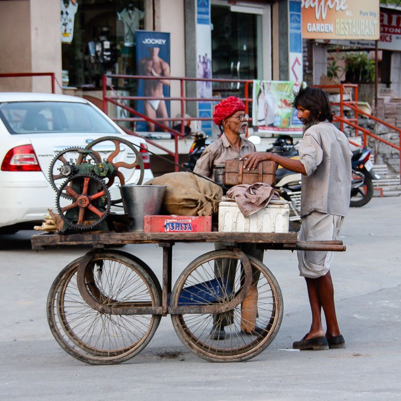 Дели, Индия, торговец, телега, колеса, улица, путешествие, Сергей Козинцев