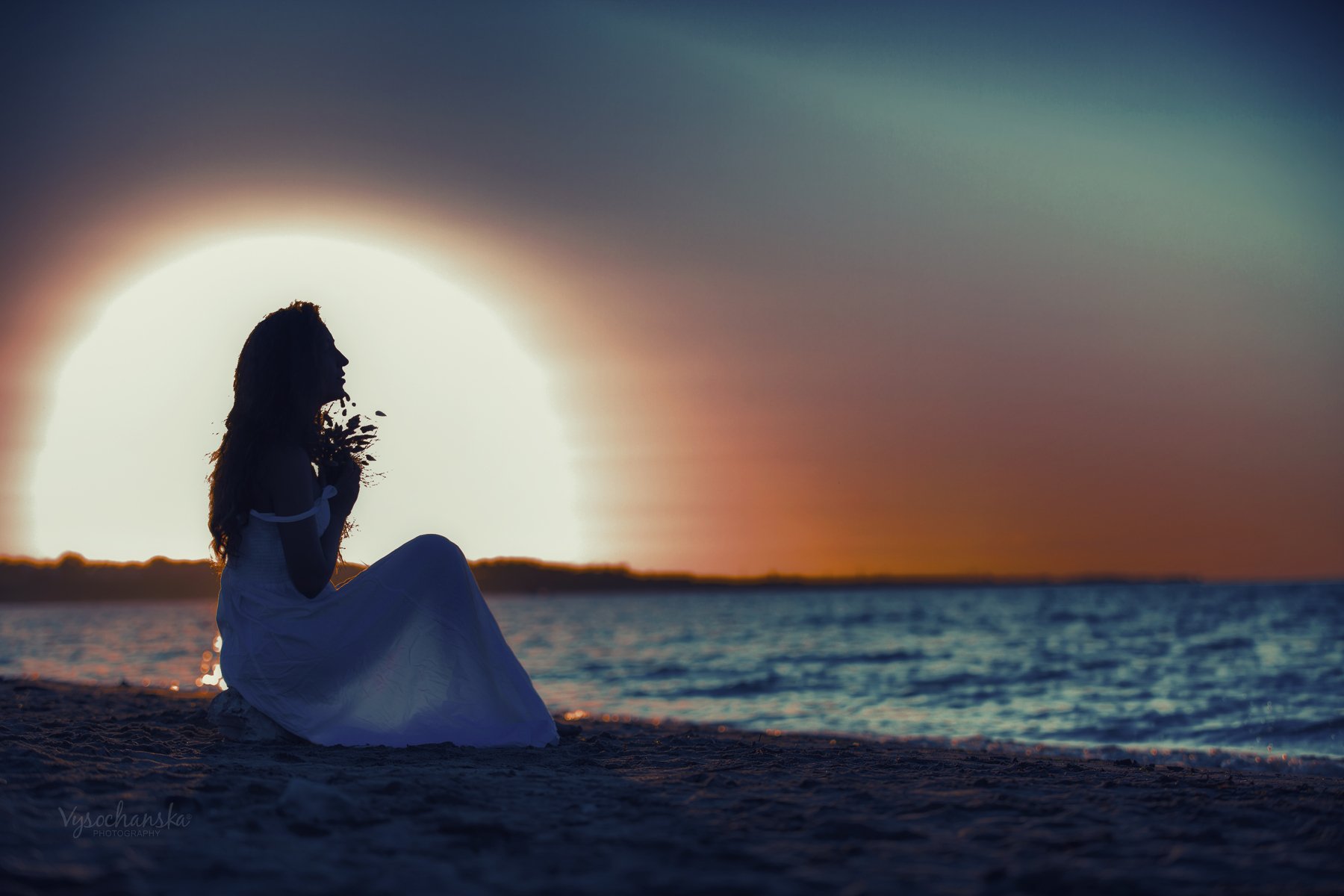 sea, girl, evening, sunset, пляж, море, солнце, вечер, заход солнца, девушка, Vysochanska Photography