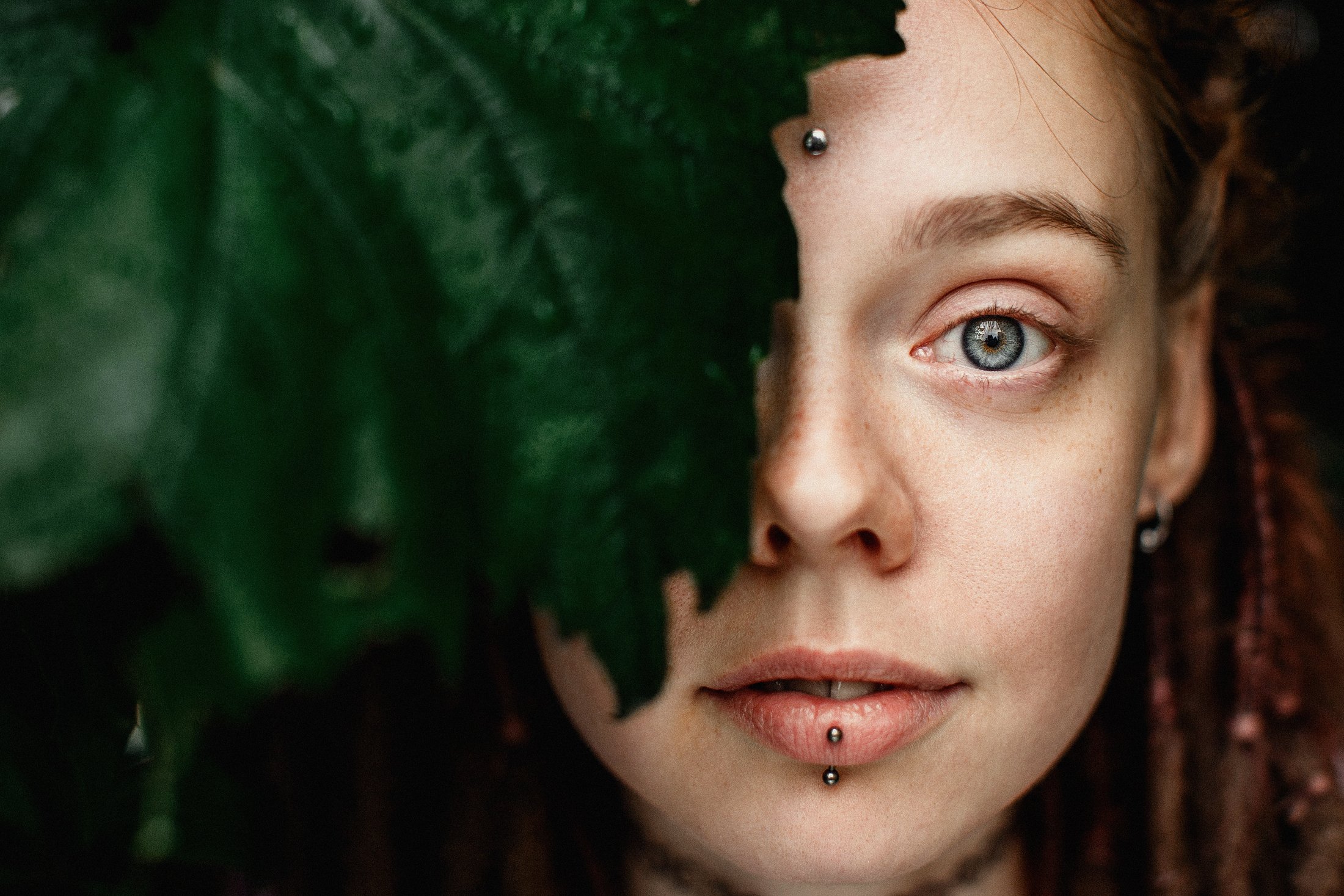 портрет лицо зелень глаза арт, Комарова Настя
