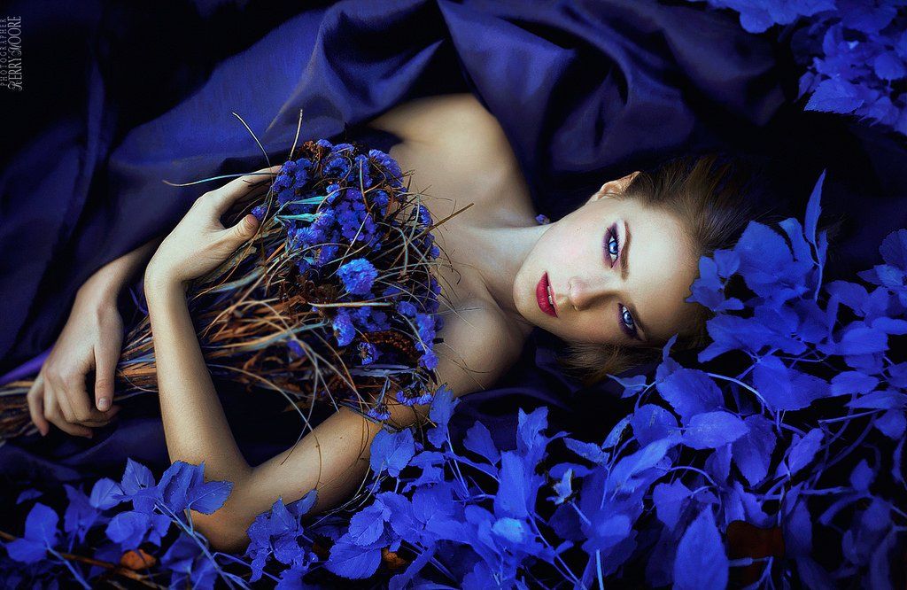 portrait, girl, beauty, model, picture,blue, flowers, fantasy, dream, fashion,style,nikond90,50mm, Kerry Moore