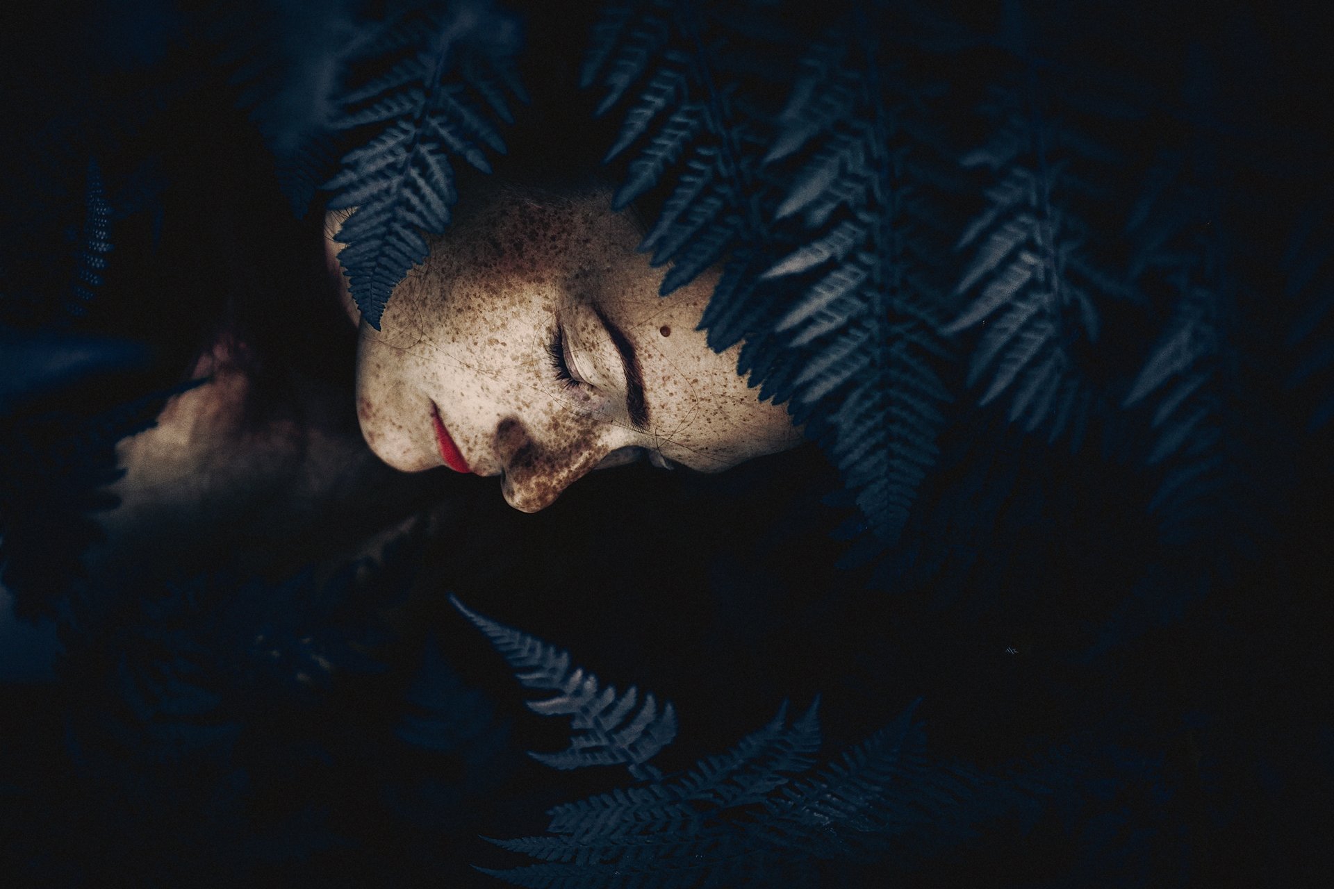 woman, portrait, natural light, forest, freckles, Руслан Болгов (Axe)