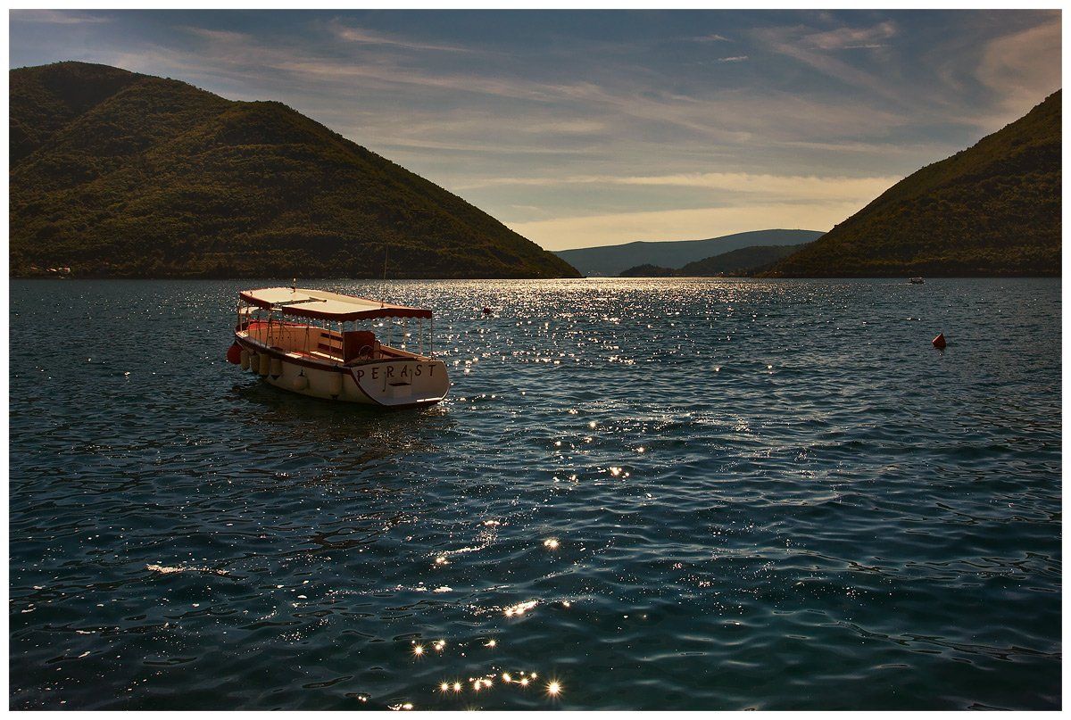 черногория, море, блики, лодка, пейзаж, горы, небо, Oleg Dmitriev