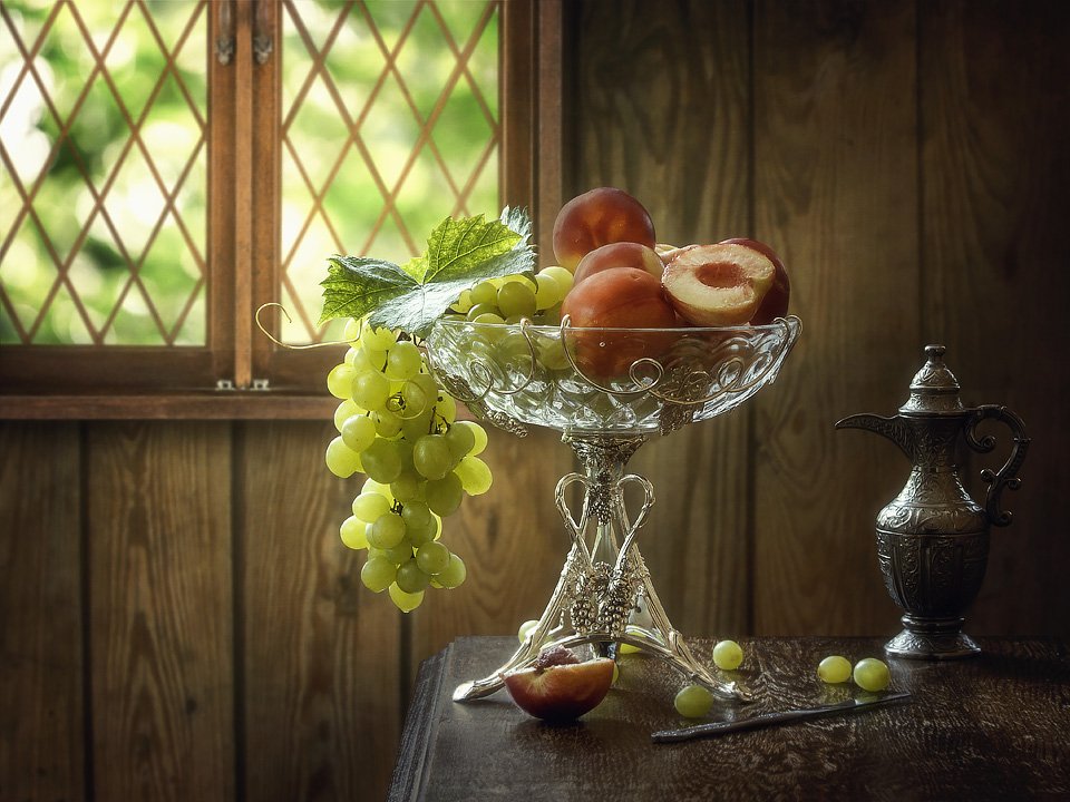 натюрморт, художественное фото, лето, дача, фрукты, виноград, персики, Ирина Приходько