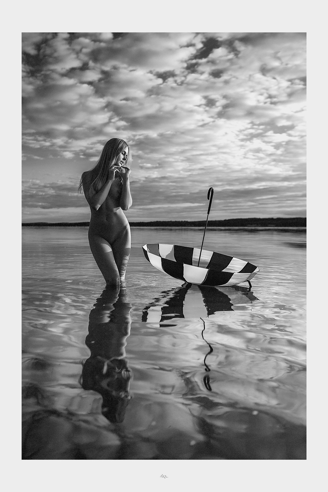 woman, nude, beauty, sunset, black and white, umbrella, water, Руслан Болгов (Axe)